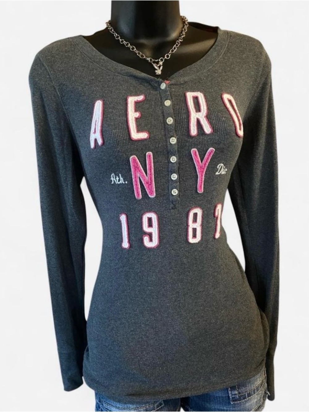 Y2k Aeropostale Grey Longsleeve Henley with Pink & White Lettering
